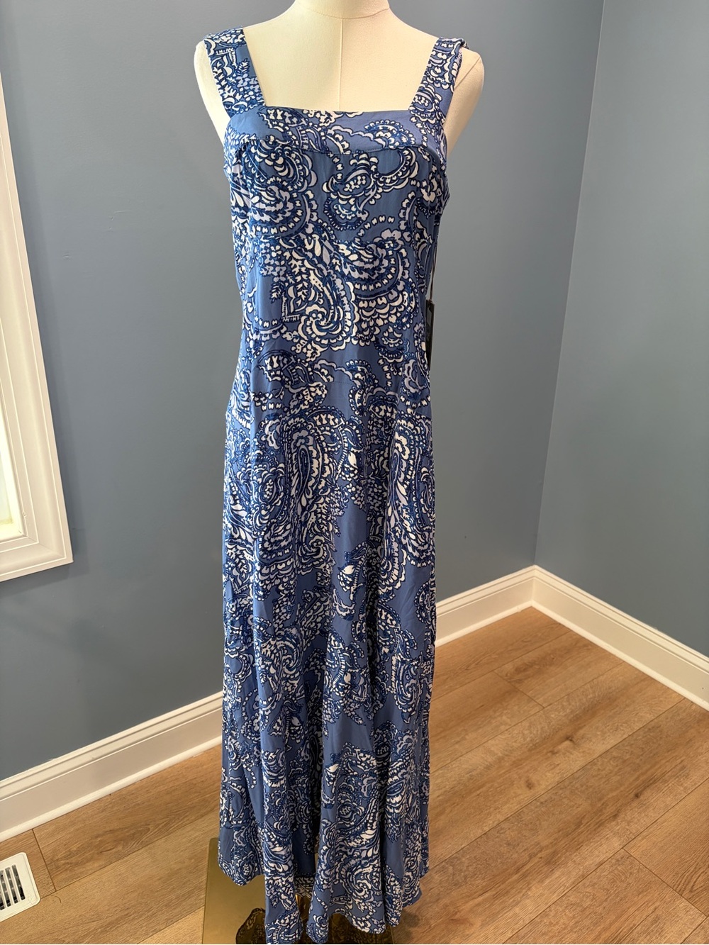 Vince Camuto Summer Swirl Paisley Maxi Dress NWT Blue White XS